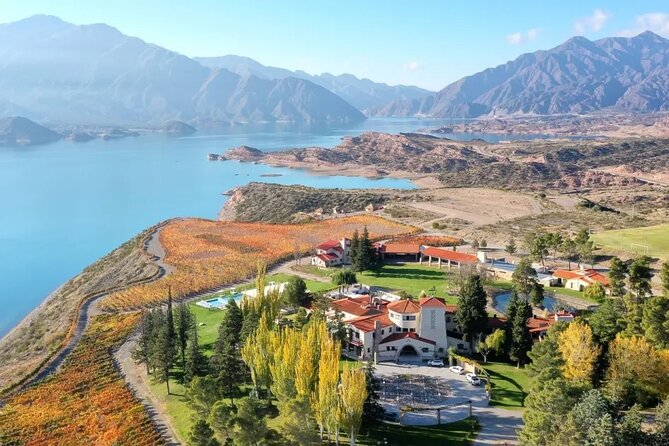 Private Andes High Mountain tour - lunch with wines - Uspallata coffee break: a useful pause