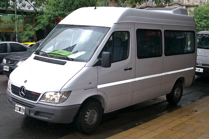 Private Arrival Transfer: Ezeiza Airport to Buenos Aires Hotels - Meeting your driver at Ezeiza Airport