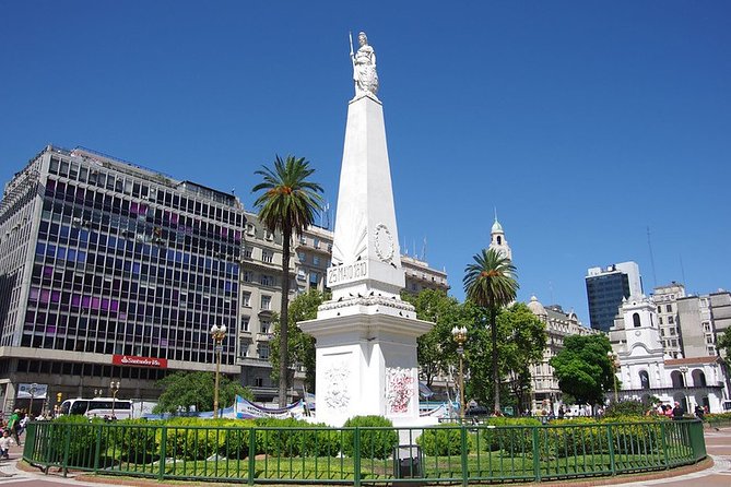 Private City Tour in Buenos Aires Including Lunch in Puerto Madero - La Boca and the Caminito