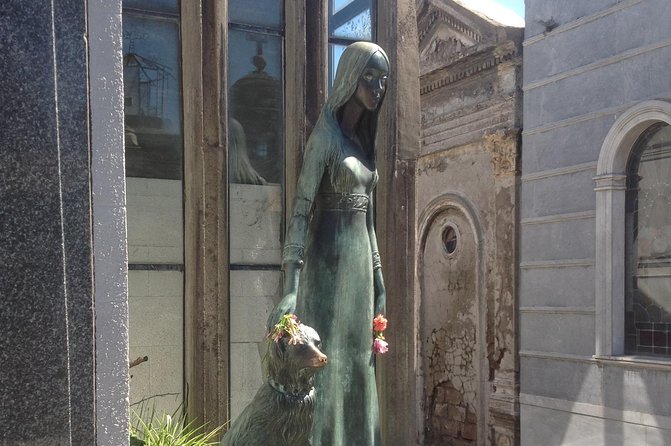 Private city tour of Buenos Aires - Recoleta Cemetery and Evita’s final resting place