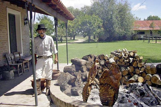 Private Day Tour to an Argentinian Estancia - Arriving at Estancia El Ombu de Areco