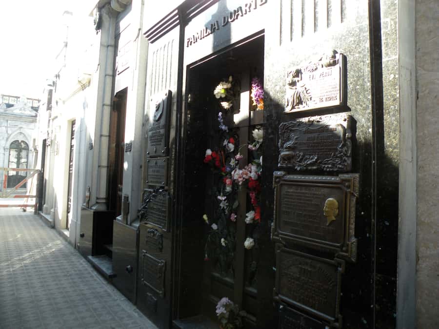 Private Evita and Peronism Historical Tour in Buenos Aires - Eva’s monument and the Faculty of Engineering