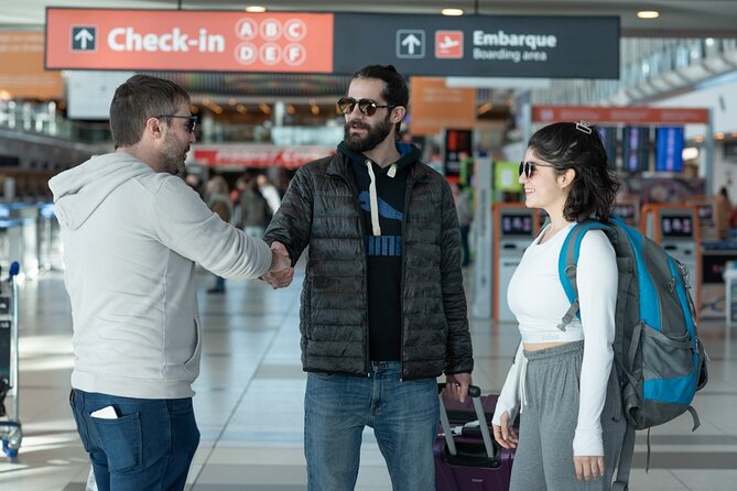 Private Ezeiza (EZE) Airport Transfer to Buenos Aires City - Finding your driver inside Ezeiza Airport