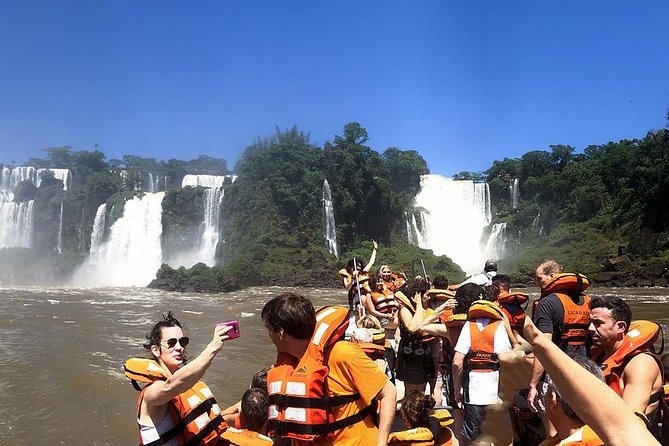 Private Iguazu Falls Tour with Great Adventure from Buenos Aires - Lunch, heat, and the practical side of the park