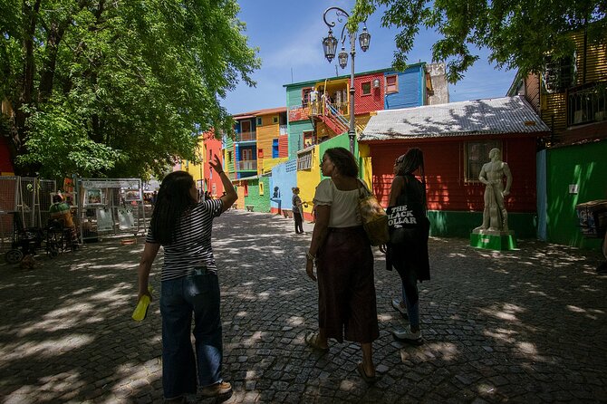 Private La Boca and San Telmo History Walk - Private guiding with Agustina or Rodrigo