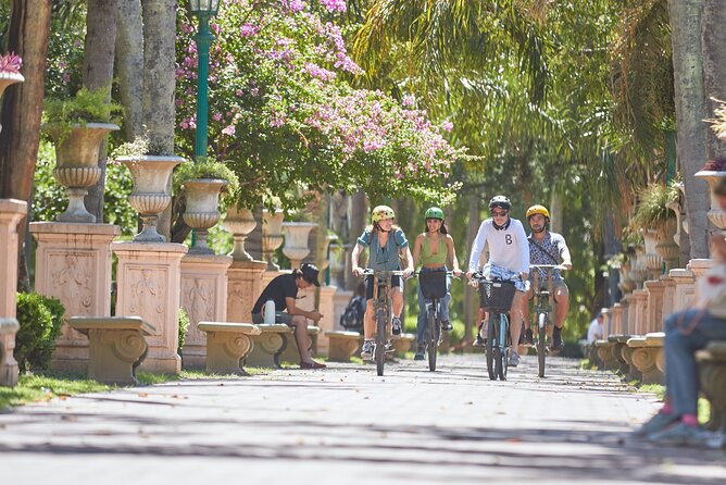 Private Off the Beaten Path: Hidden Urban Art Bike Tour - Calle Lanín: a quiet street changed by art