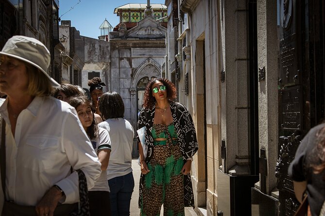Private Recoleta + Retiro Tour - Includes visit to unique Recoleta Cemetery - Why this private Buenos Aires walk works