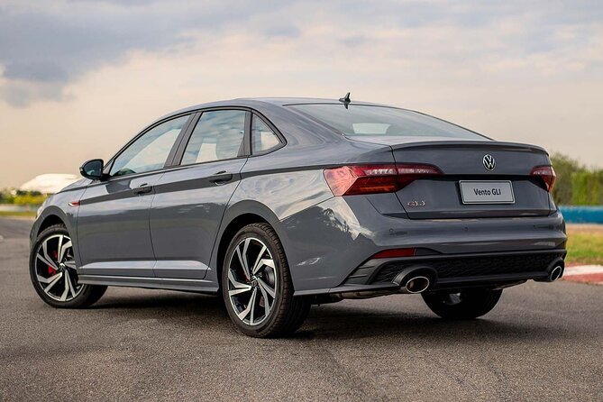 Private Sedan from Buenos Aires Airport AEP to Ezeiza Airport EZE - Who should book this private airport transfer