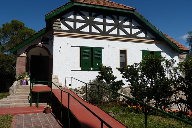PRIVATE TOUR: Alta Gracia with Che Guevara´s house - Starting at the Jesuit Estancia and Casa del Virrey Liniers