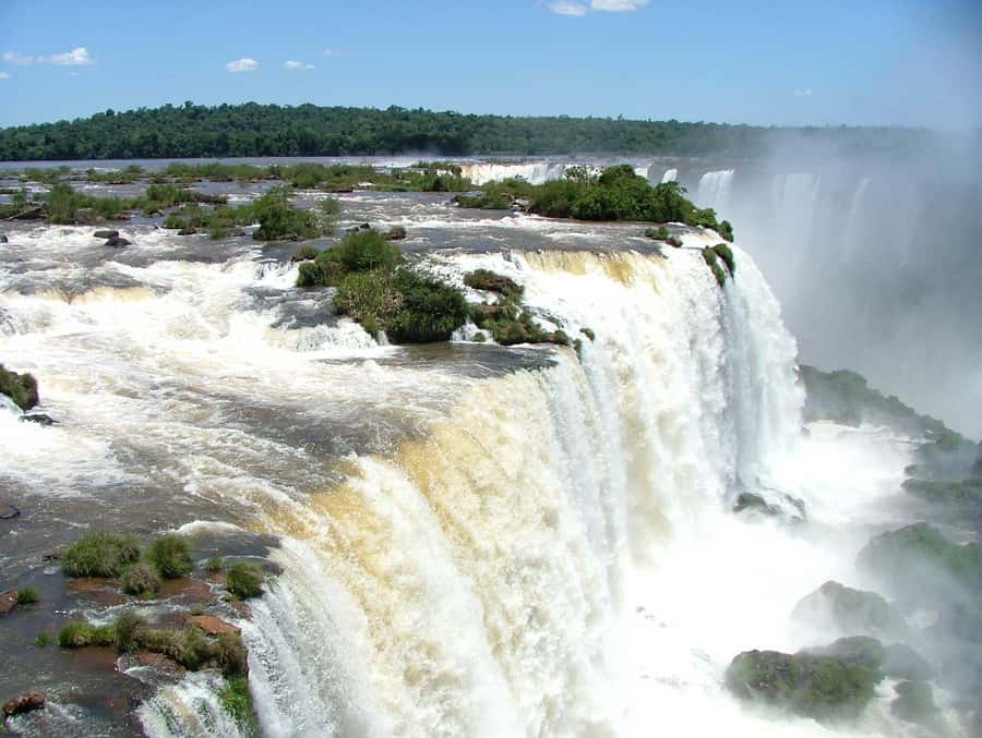 Private Tour "Dawn at the Iguassu Falls". - The 5:00 am pickup from Puerto Iguazú or Foz do Iguaçu