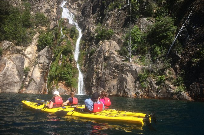 Private tour: full day kayak to Nahuel Huapi Lake - What the private format changes