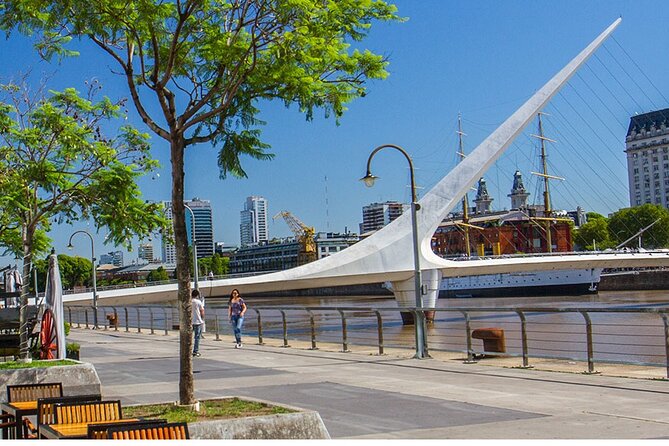 Private Tour of Buenos Aires and Delta del Tigre with Local Guide - San Telmo Market and a Taste of Local Life