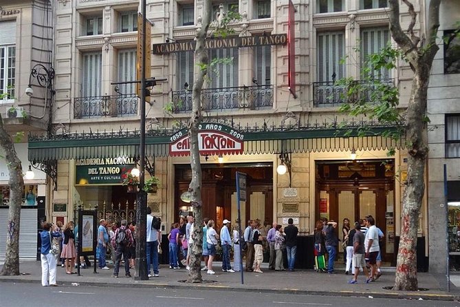 PRIVATE TOURS IN BUENOS AIRES - CITYTOUR with english speaking guide & driver - What this private Buenos Aires tour is really selling