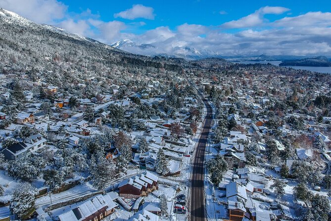 Private Transfer Bariloche Center Cerro Catedral or vice versa - How the WhatsApp confirmation works