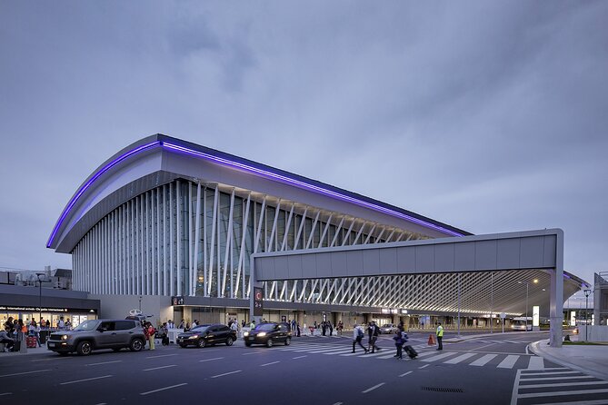 Private Transfer from Ezeiza Airport to your Hotel in Buenos Aires - The ride from Ezeiza to your Buenos Aires hotel