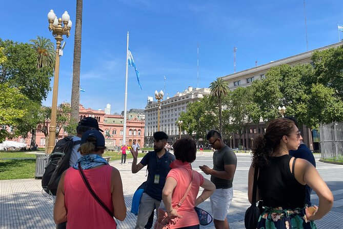 Promo Buenos Aires: City Tour + Dinner & Tango Show - Plaza de Mayo delivers the political heart