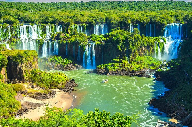 Puerto Iguazu Airport (IGR) Private Transfer to Puerto Iguazu - The difference between scheduled pickup and personal assistance