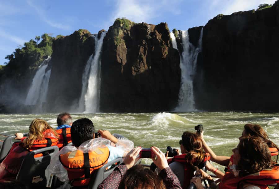 Puerto Iguazu: Argentine Falls & Great Adventure Boat - Is $177 a fair price?