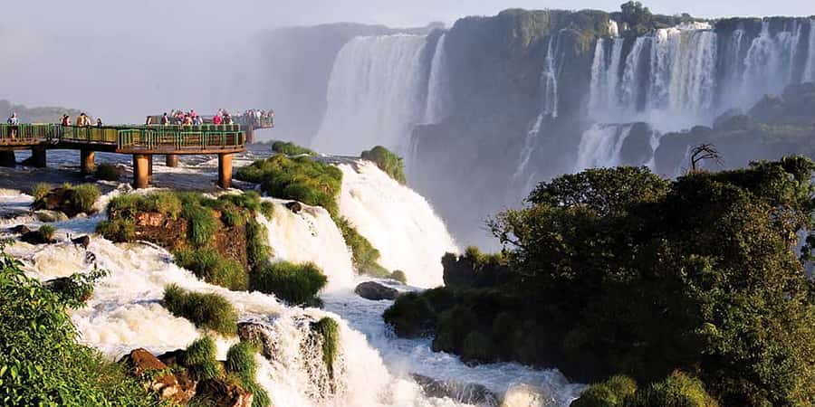 Puerto Iguazu: Iguaza Falls Brazilian Side & Bird Park Tour - Walking the Brazilian falls route