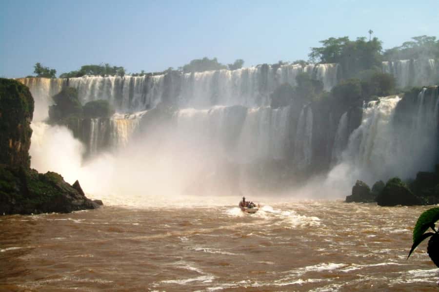 Puerto Iguazú: Iguazú Falls Adventure with 4WD & Boat Ride - The one-hour ride from Puerto Iguazú