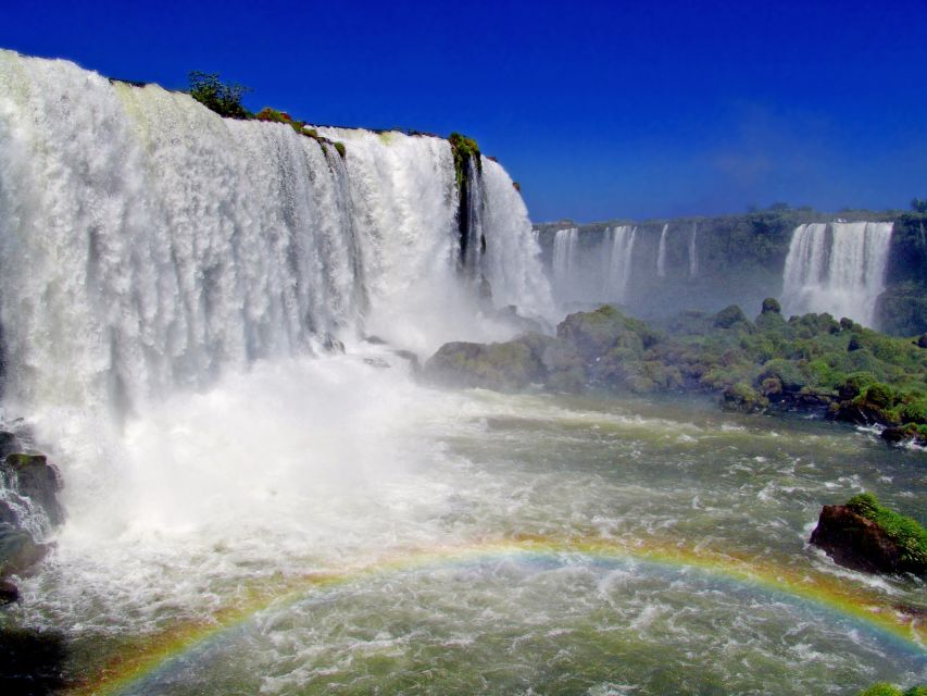 Puerto Iguazu: Iguazu Falls Argentinian Side Full-Day Tour - Adding a boat trip: thrilling, wet, and separate
