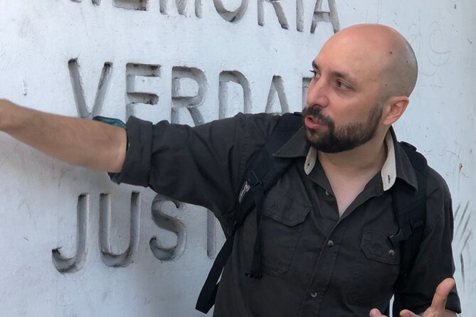 Recoleta & cemetery for curious people - Edificio Nicolás Mihanovich and European migration