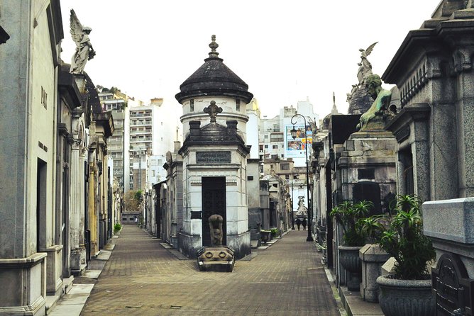 Recoleta Cemetery Tour in English - Meeting at Junín 1867