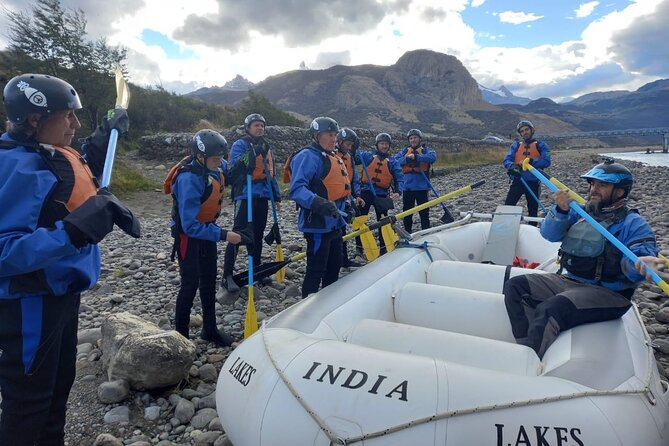 Rio de las Vueltas Rafting Experience - El Chalten - The scenery changes as the river tightens