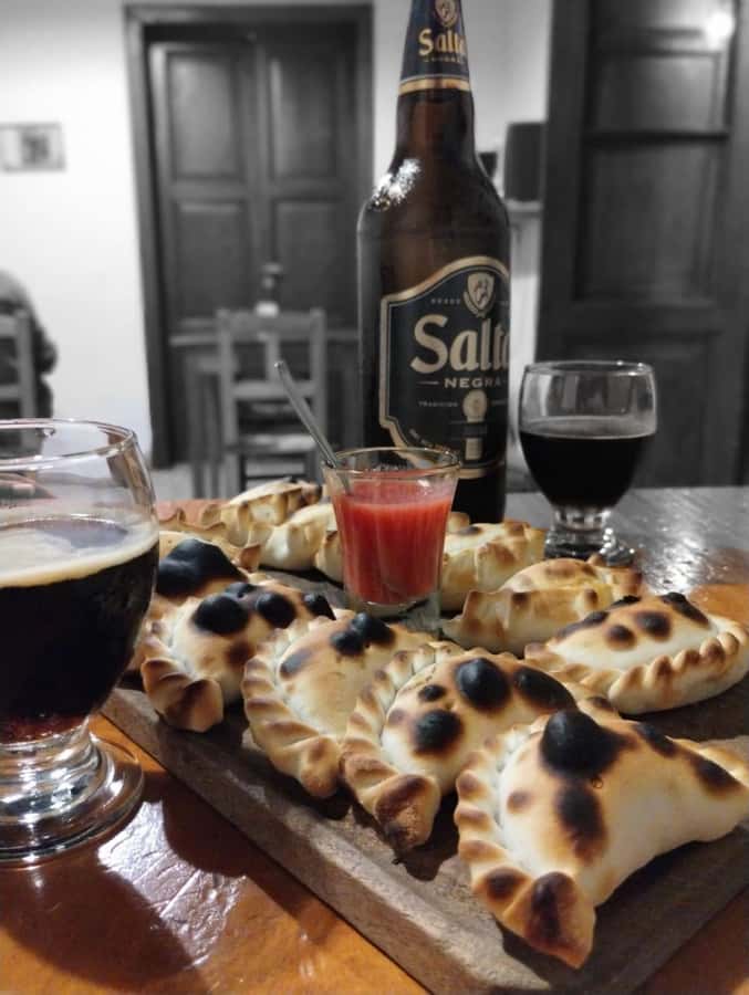 Salta en un Bocado - Cultural Tour & Empanada Tasting - Cobblestones, markets, and local handicrafts