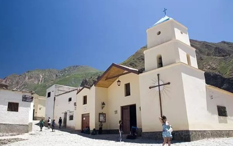 Salta or Jujuy: Iruya and Salinas Grandes 2-Day Tour - Through the Humahuaca Gorges to Iruya