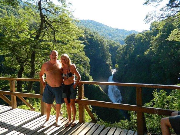 San Martin de los Andes Lakes and Waterfalls Boat Trip - Walking to Chachín Waterfall