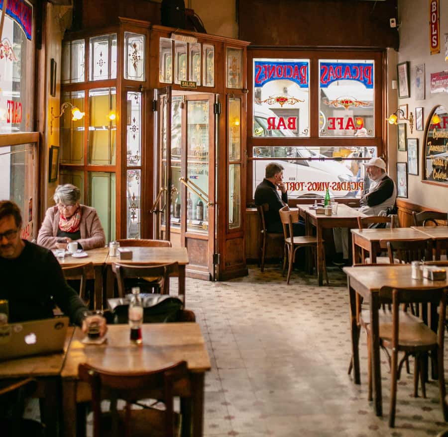 San Telmo: Historical Guided Tour with Street Food & Drinks - Why San Telmo works so well for a food tour