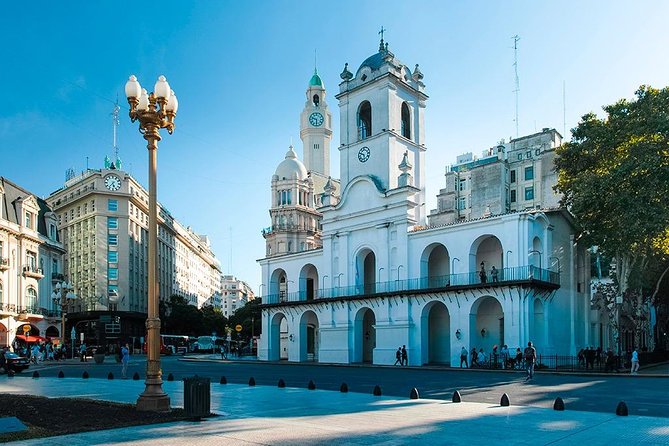 Self-Guided Audio Tour Evita Peron: Don't cry for me Argentina - Peronist beliefs, contradictions, and public memory
