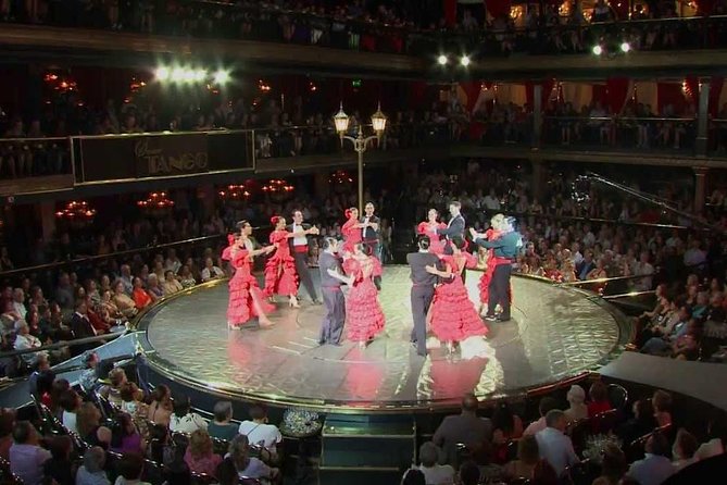 Señor Tango Dinner and Show - The opening production: dancers, singers, and visual effects