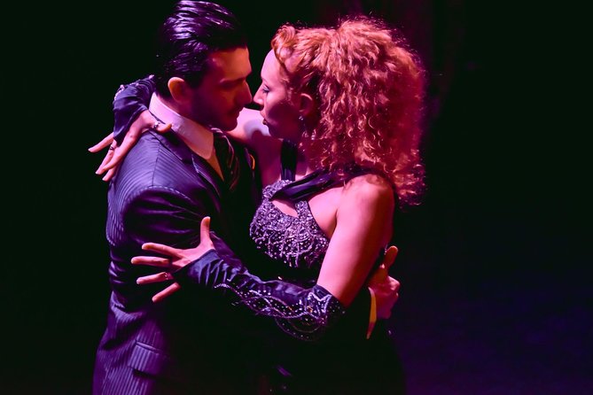 Skip the Line: Tango Carlos Gardel Ticket - Arriving at Florida 165 in central Buenos Aires