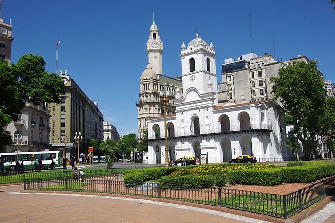Small-Group Buenos Aires City Tour and Lunch in Puerto Madero - La Boca and the Caminito photo stop