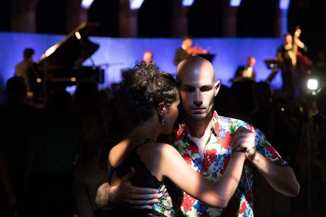 Small Group Local Tango milonga with lesson and transfers - Why this Buenos Aires tango night feels different