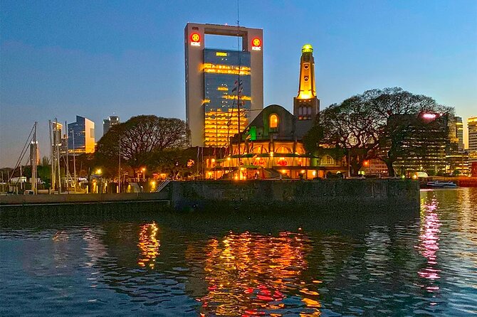 Sunset on the Río de la Plata: Navigation & Open Bar - Boarding, access, and practical limits