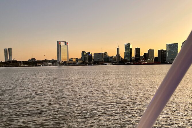 Sunset Río de la Plata & Open Bar - Timing your evening around the sunset