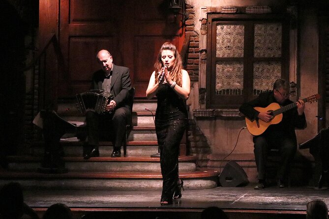 Tango Show and Dinner at: Aljibe Tango - The Tango and Folklore Performance