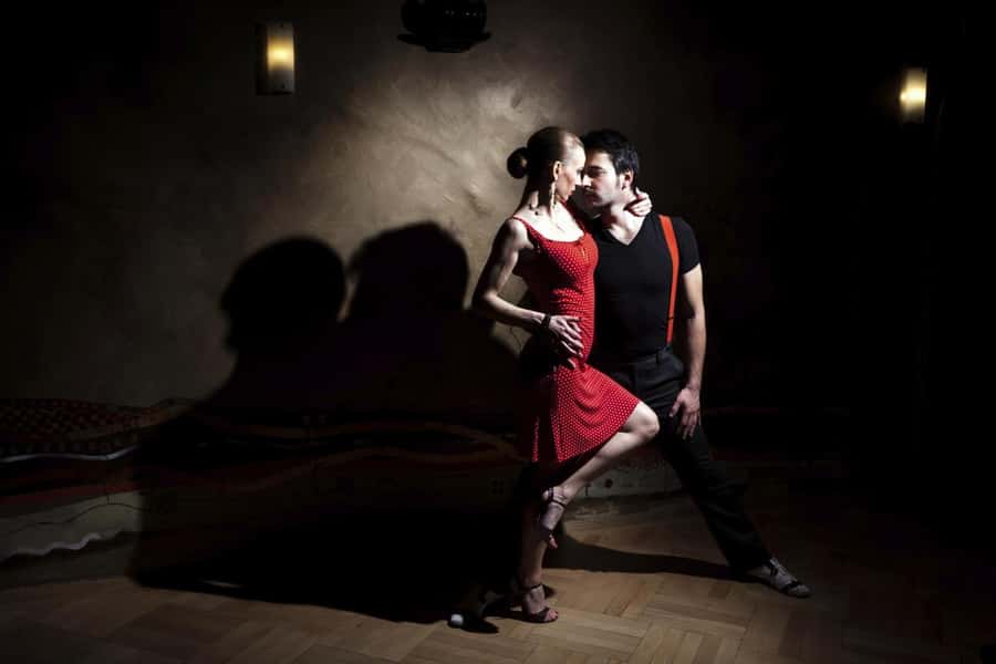 Tango show in La Ventana with optional Dinner - Arriving in San Telmo and entering La Ventana