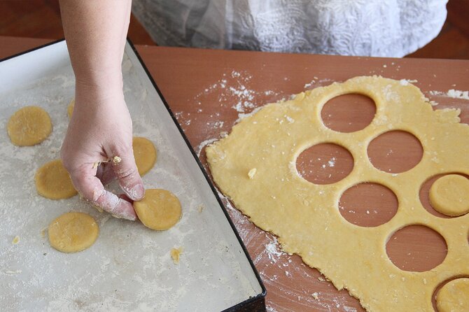 Taste of Tradition: Yerba Mate & Alfajores Experience - A Two-Hour Format That Keeps Things Focused