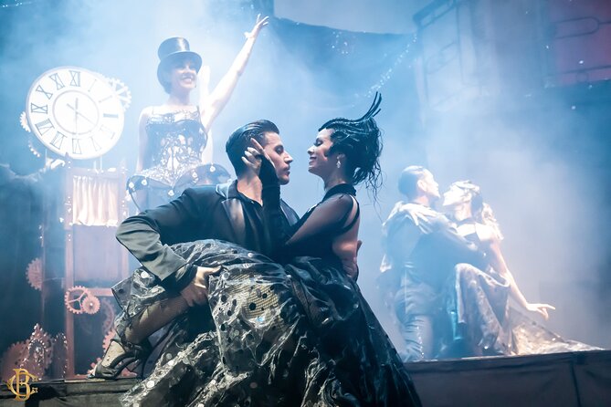 The Tango Show Window in Buenos Aires. - What the three-hour program includes