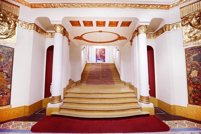 Ticket for Platea Dinner Show at the Piazzolla Tango Theater - Is $106 a fair price?
