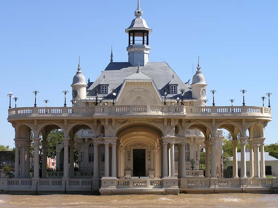 Tigre Delta: Half-Day Tour and Boat Trip - San Isidro, cathedrals and old family mansions