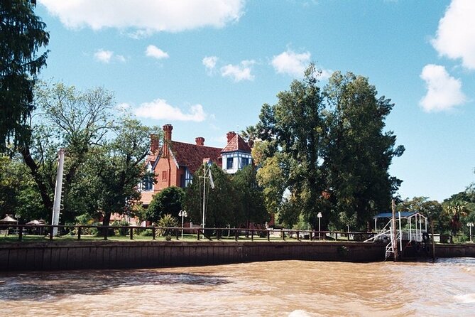 Tigre & Delta River (half day tour from Buenos Aires) - San Isidro Cathedral and the first cultural pause