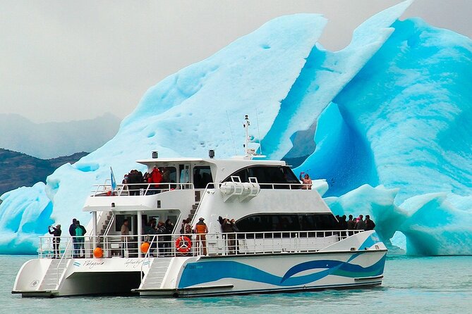 "Todo Glaciares" Boat Tour + optional transfers from El Calafate - Upsala Glacier and the floating ice
