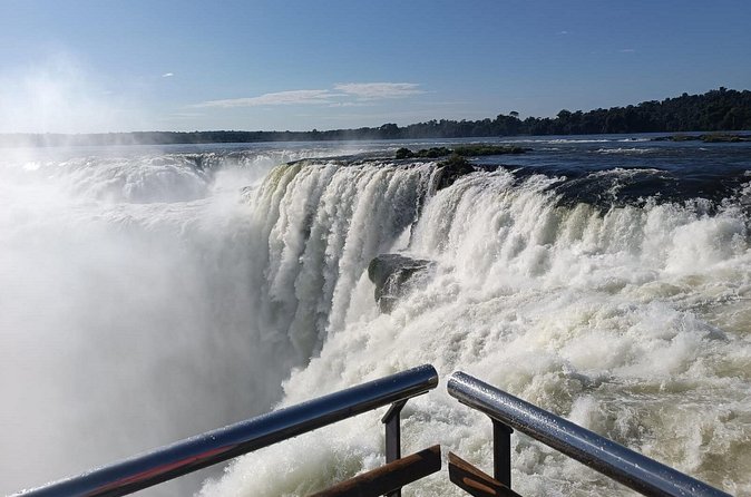 TOUR PARTICULAR Iguassu Falls on the Argentine side - Who should book this Argentine-side visit?