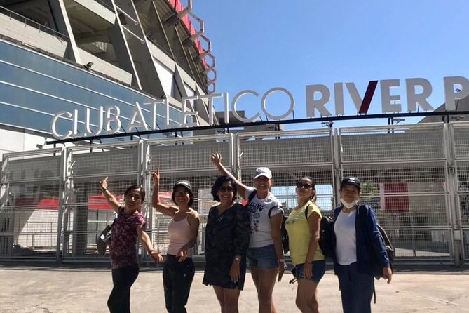 Tour to the North Zone of Buenos Aires and Navigation in Tigre - Monumental Stadium: a fast stop for football fans