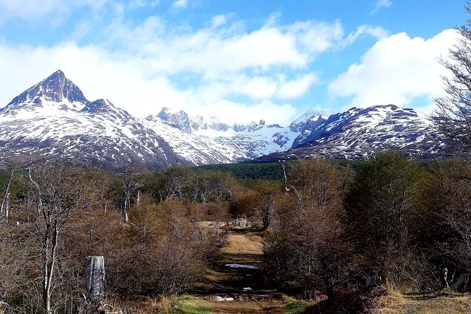 Trekking Emerald Lagoon - Lunch, Coffee, and the Value of a Small Group